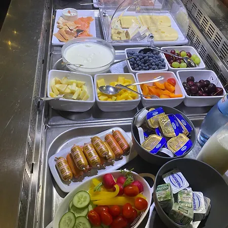 Leuchtners An Der Rennbahn Hotel