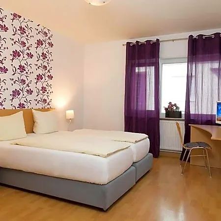 Leuchtners An Der Rennbahn Hotel Iffezheim