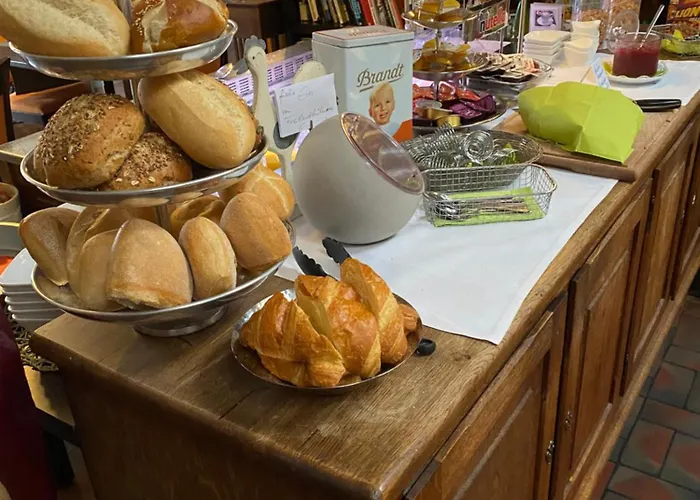 Leuchtners An Der Rennbahn Hotel *